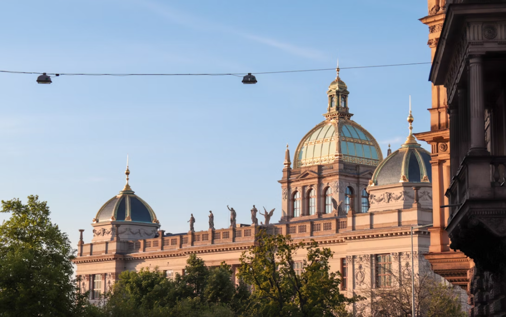 voyager a prague narodni muzeum