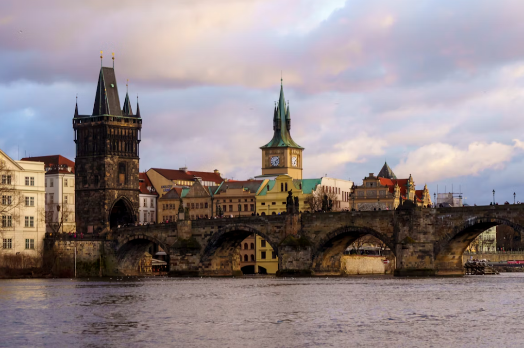 voyager a prague vltava